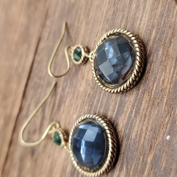 E464 amythest and emerald crystal globe peekaboo earrings - Picture 2 of 3